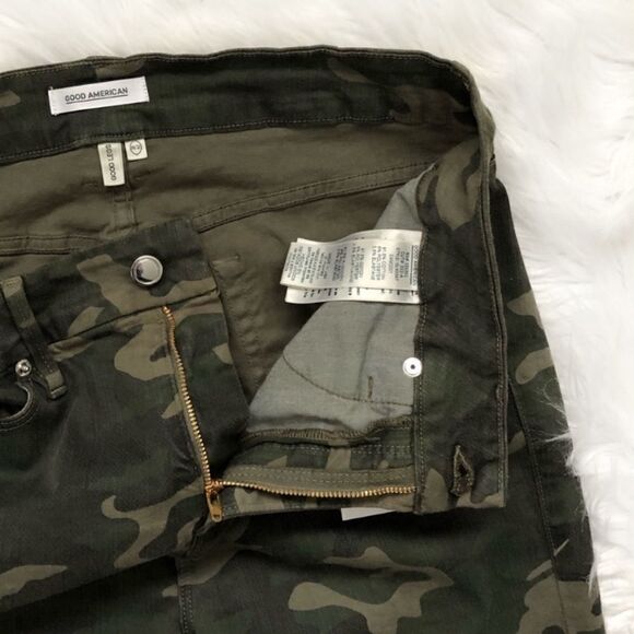 GOOD AMERICAN Good Waist Camo Skinny Jeans! - Picture 6 of 8